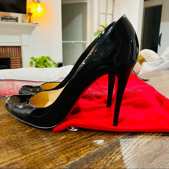Christian Louboutin patent leather black heels 8.5 - Picture 4 of 10